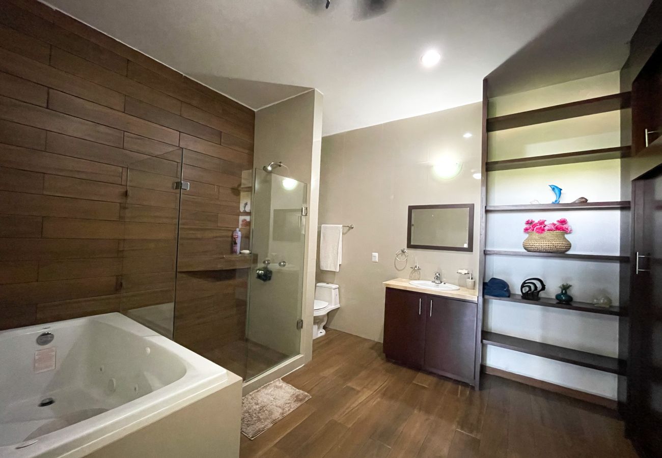 Departamento en Mazatlán - Espacioso 2BR, frente a Centro de Convenciones