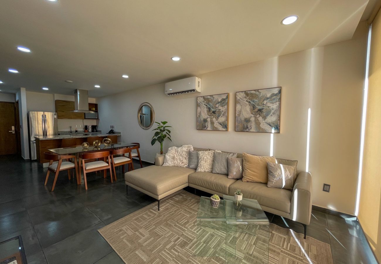 Interior de departamento vacacional moderno y equipado en Mazatlán
