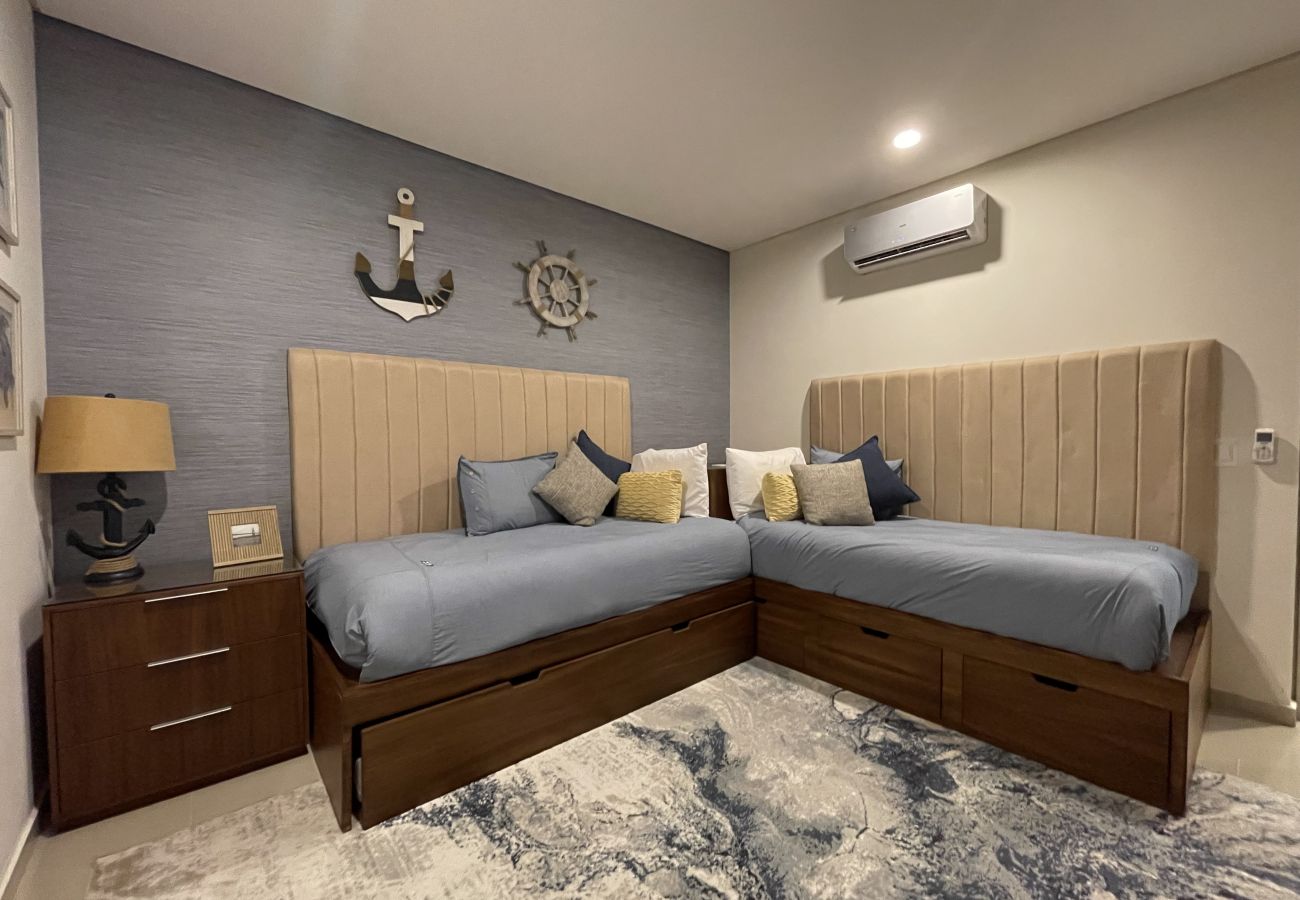 Departamento en Mazatlán - 2BR Oceanfront Condo in Golden Zone