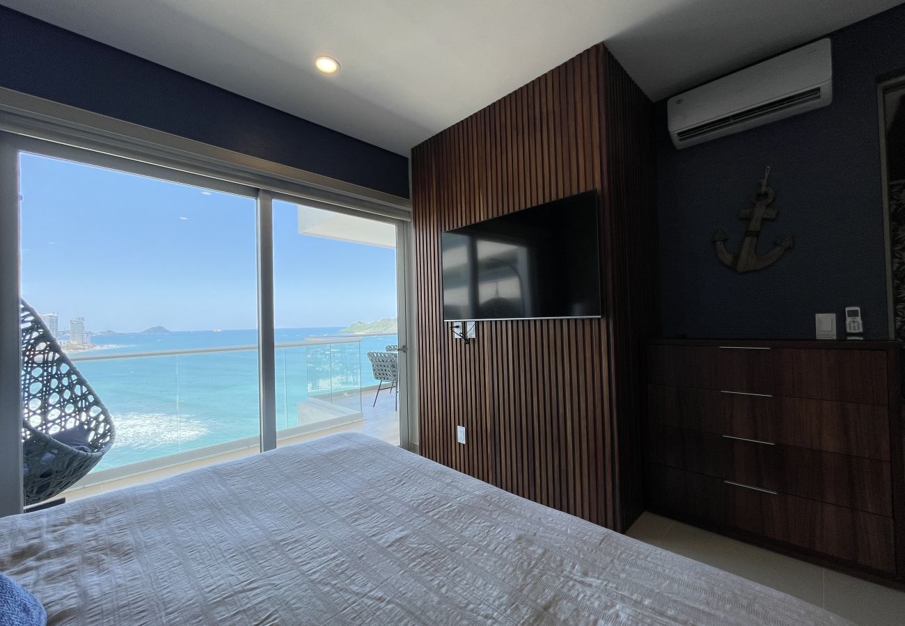 Departamento en Mazatlán - 2BR Oceanfront Condo in Golden Zone