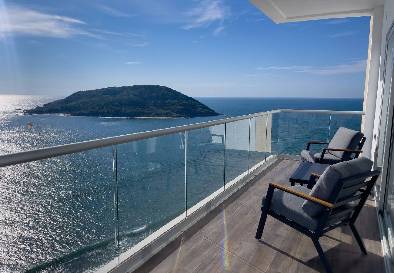 Departamento en Mazatlán - Oceanfront Luxury · 3BR Beach Apartment