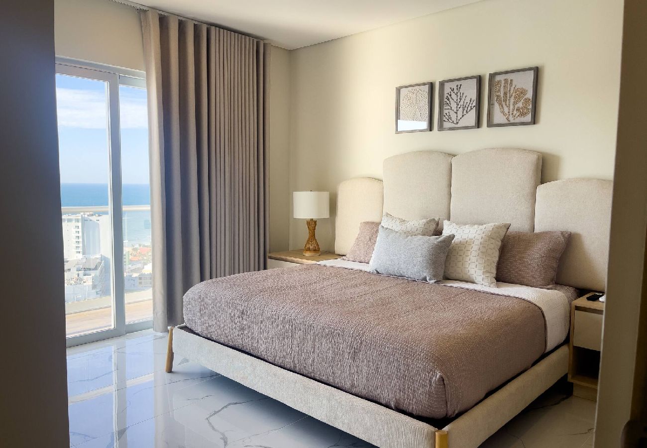 Departamento en Mazatlán - Oceanfront Luxury · 3BR Beach Apartment