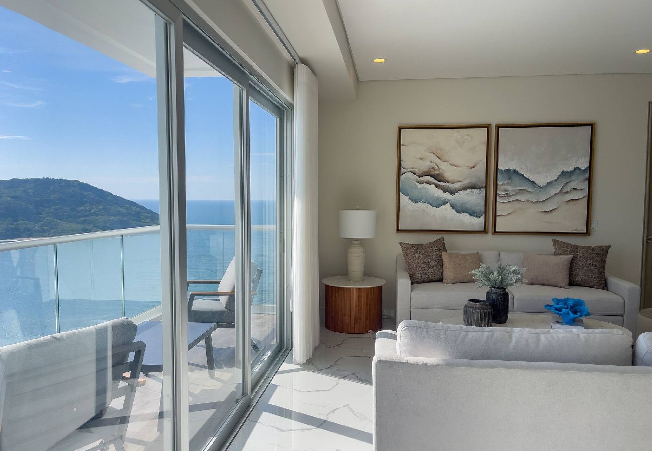 Departamento en Mazatlán - Oceanfront Luxury · 3BR Beach Apartment