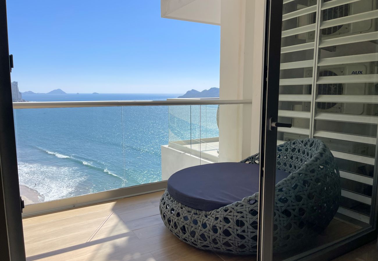 Departamento en Mazatlán - 2BR Oceanfront Stylish Condo