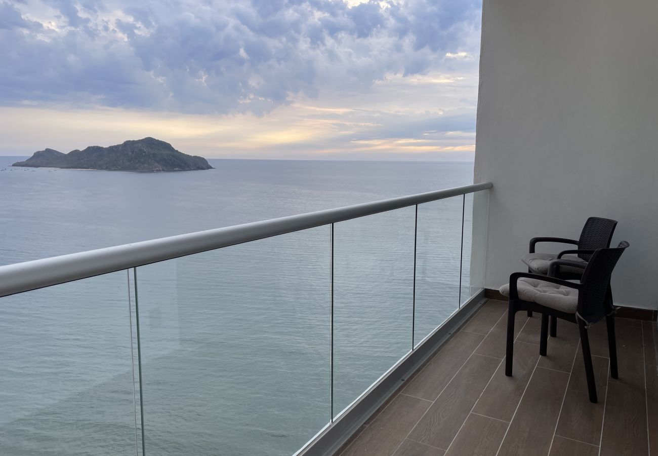 Departamento en Mazatlán - 3 BR Oceanfront Apartment