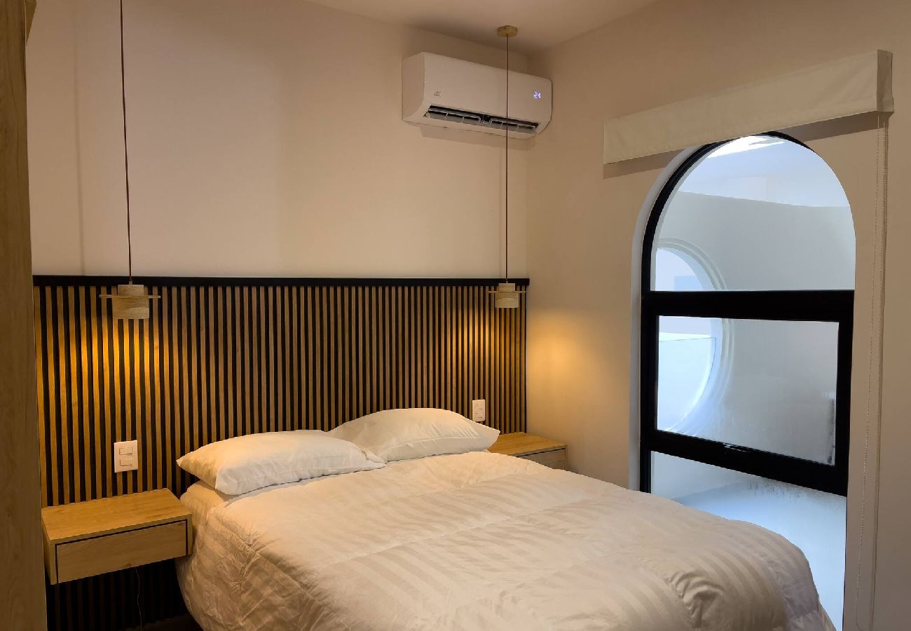 Apartment in Mazatlán - 300 m to Malecon, pool and firepit