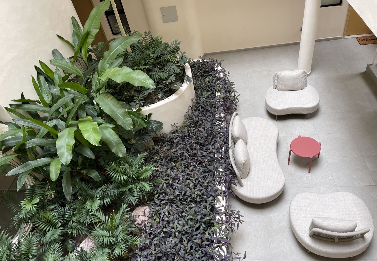 Apartment in Mazatlán - 300 m to Malecon, pool and firepit