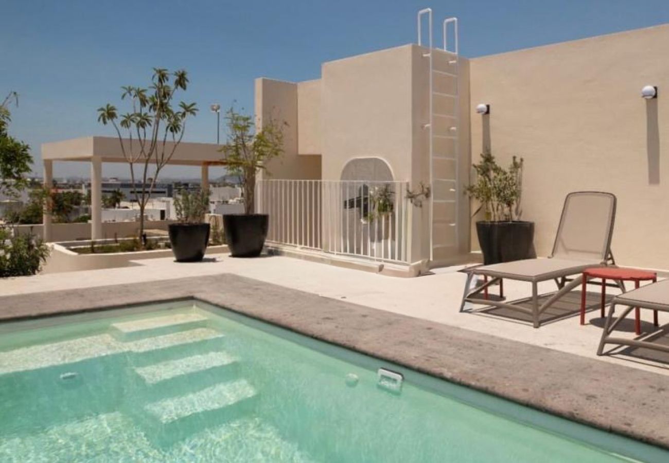 Apartment in Mazatlán - 300 m to Malecon, pool and firepit