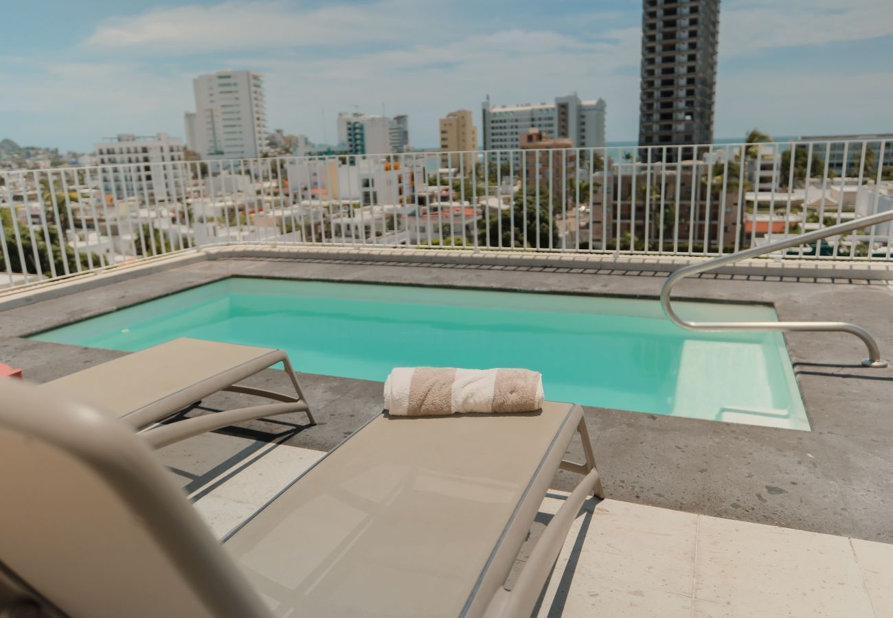 Apartment in Mazatlán - ÜN | 300 m to Malecon, pool and firepit