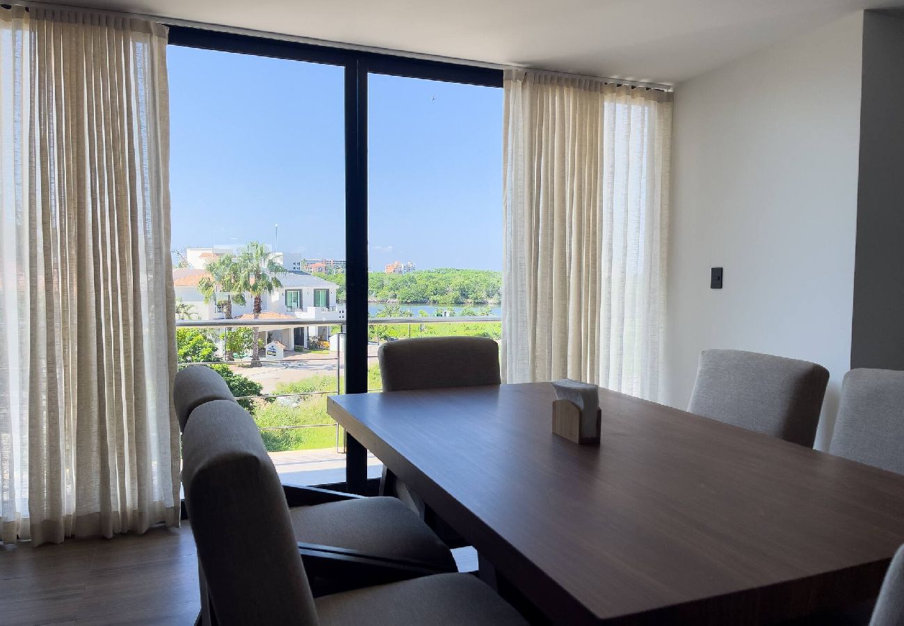 Apartment in Mazatlán - Elegant Marina View Apartment