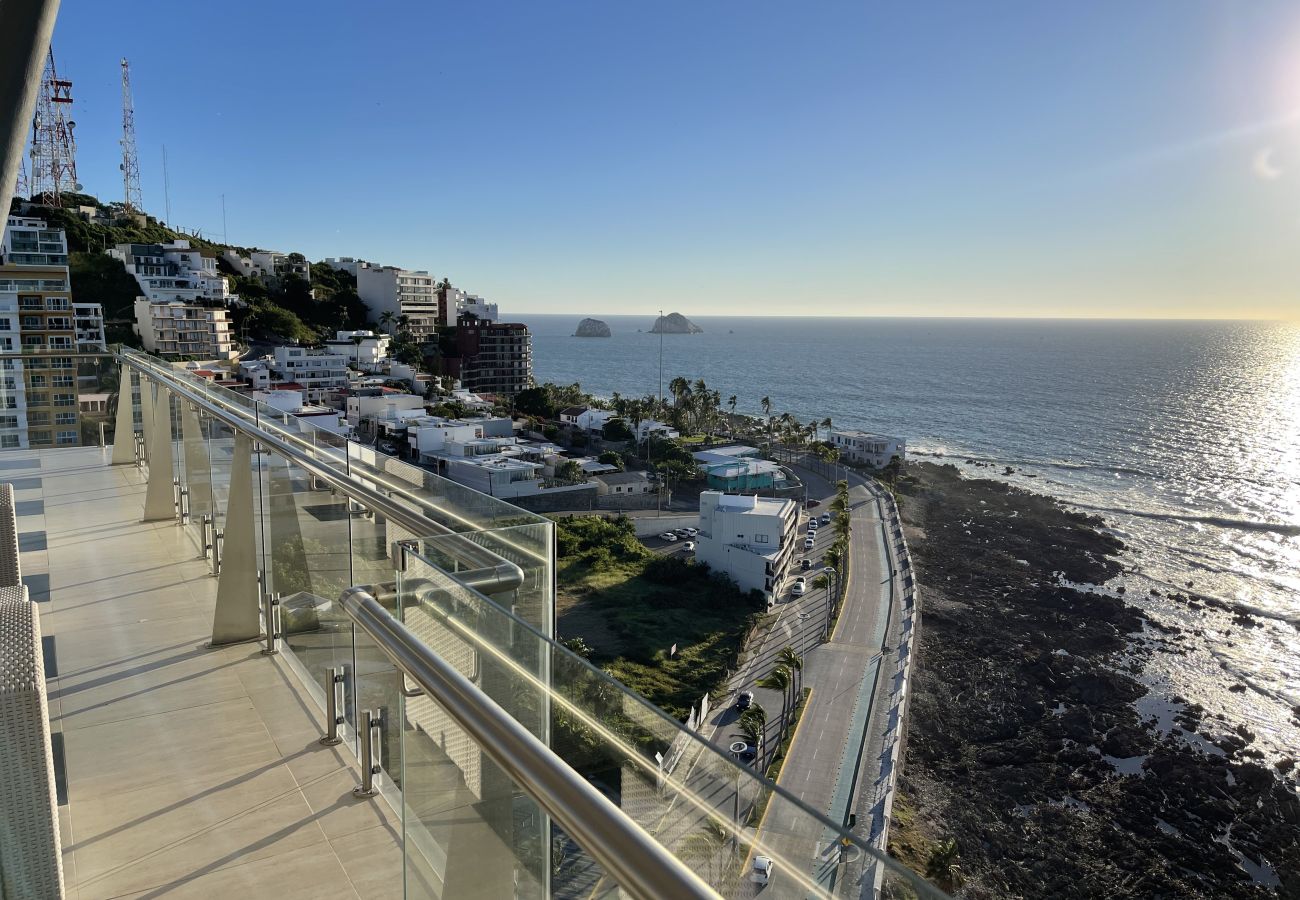 Apartment in Mazatlán - Malecon Ocean View · 2BR Stylish Condo
