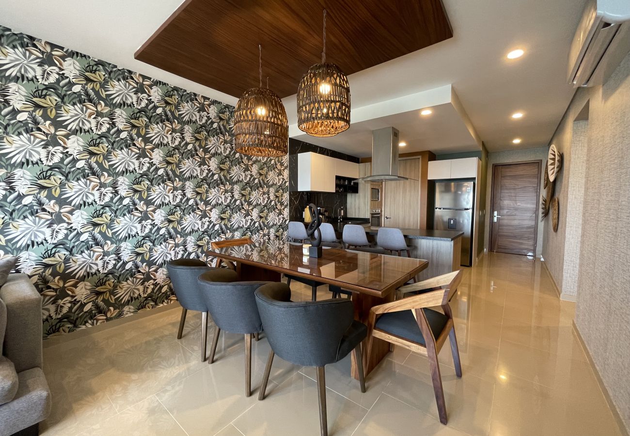 Apartment in Mazatlán - 2BR Oceanfront Condo in Golden Zone