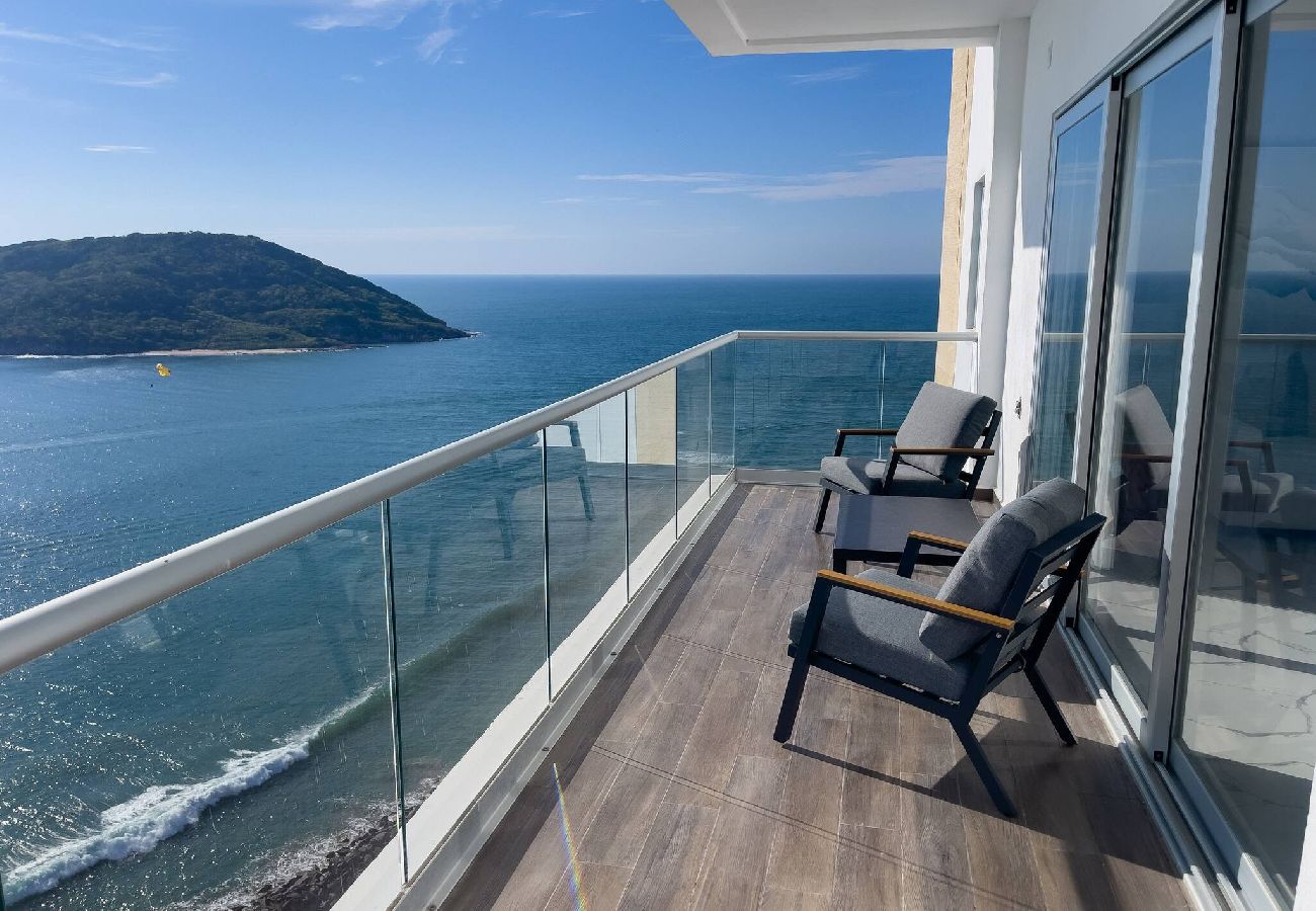 Apartment in Mazatlán - Oceanfront Luxury · 3BR Beach Apartment