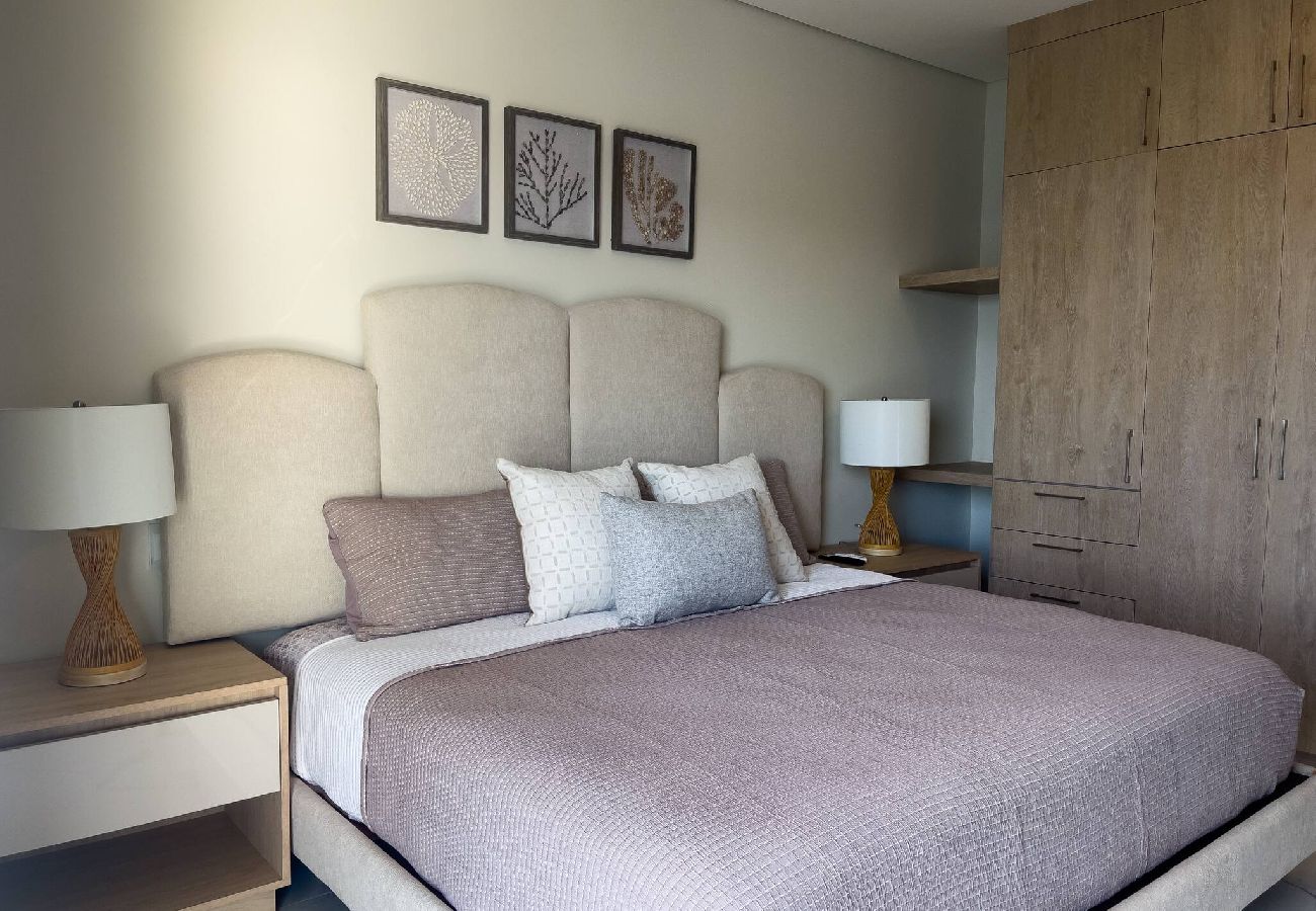 Apartment in Mazatlán - Oceanfront Luxury · 3BR Beach Apartment