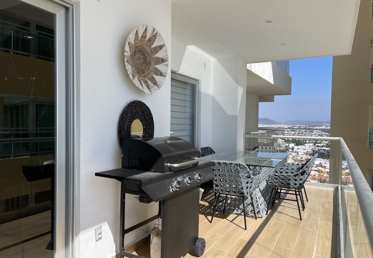 Apartment in Mazatlán - 2BR Oceanfront Stylish Condo