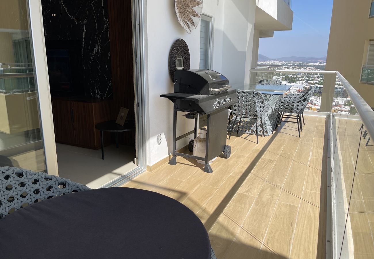 Apartment in Mazatlán - 2BR Oceanfront Stylish Condo