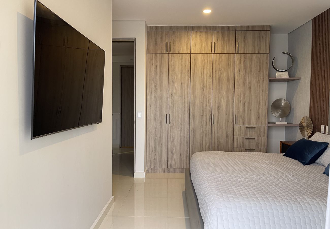 Apartment in Mazatlán - 3 BR Oceanfront Apartment