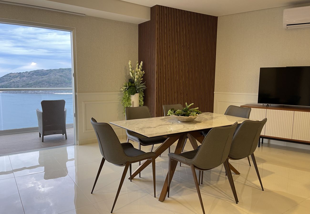 Apartment in Mazatlán - 3 BR Oceanfront Apartment